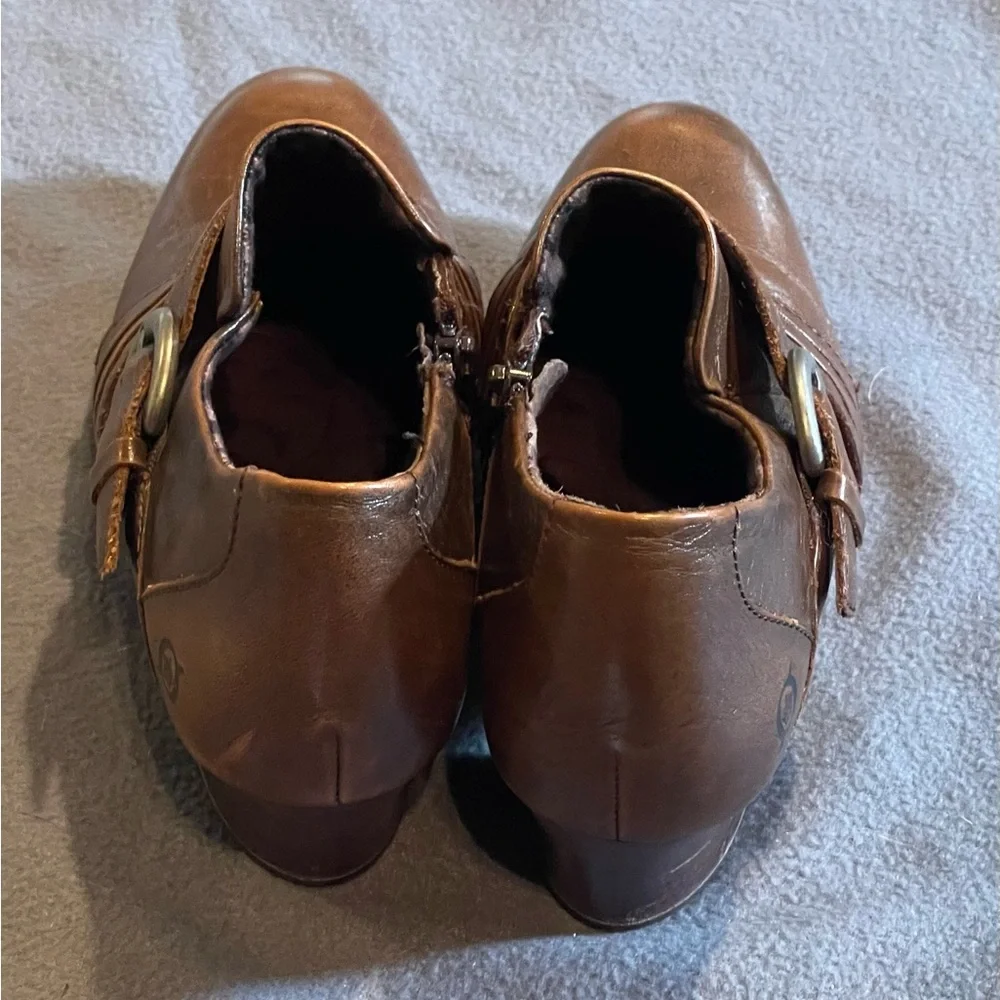 Born shoes womens size 7.5 pre-owned‎ condition brown